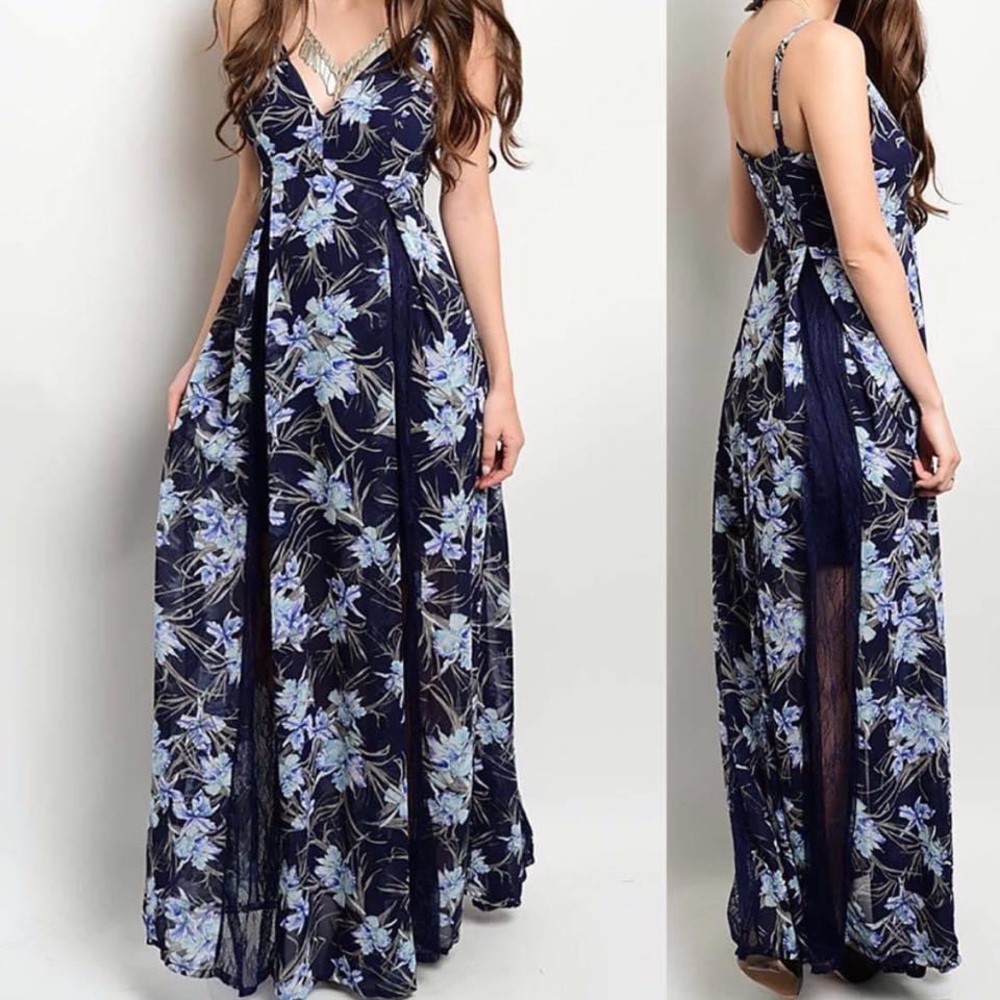 NEW Nikibiki Maxi dress- Size M
